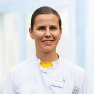 Porträt von Dr. med. Cristina Zolog